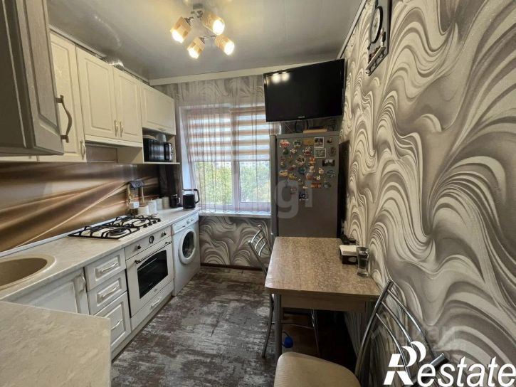 3-комн квартира улица Серёгина, 45,  д. 45