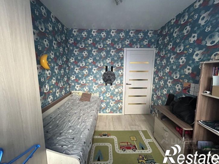 4-комн квартира улица Серёгина, 26А,  д. 26А