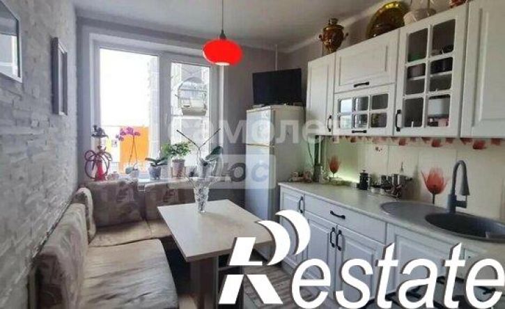 3-комн квартира улица Крюкова, 14Б,  д. 14Б
