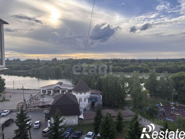 3-комн квартира улица Гагарина, 16,  д. 16