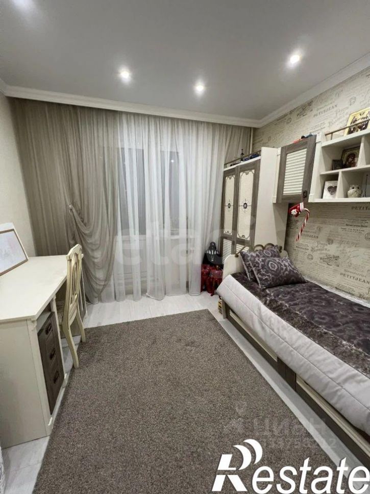 3-комн квартира проспект Вячеслава Клыкова, 12,  д. 12