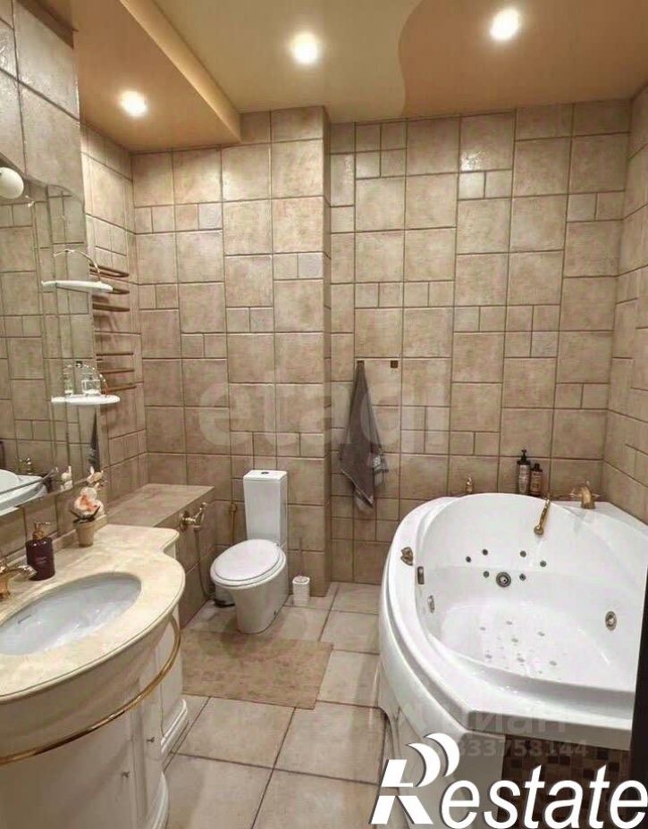 4-комн квартира улица Павлуновского, 3,  д. 3