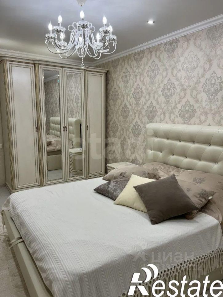 3-комн квартира проспект Вячеслава Клыкова, 12,  д. 12