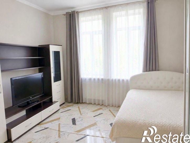 3-комн квартира Дружининская улица, 26,  д. 26