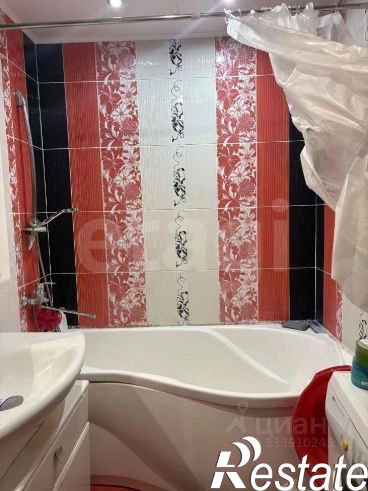 3-комн квартира проспект Вячеслава Клыкова, 11,  д. 11