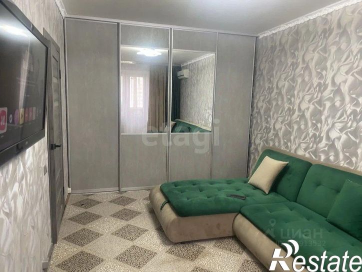 2-комн квартира проспект Вячеслава Клыкова, 3,  д. 3