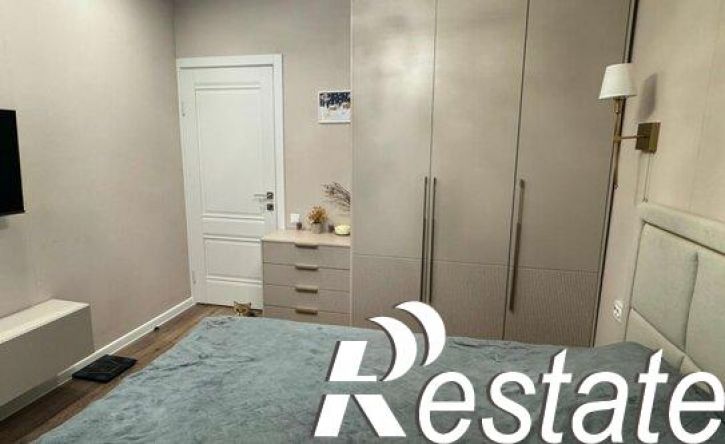 3-комн квартира проспект Вячеслава Клыкова, 37,  д. 37