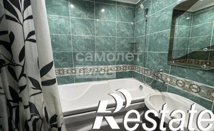 2-комн квартира Майский бульвар, 42,  д. 42