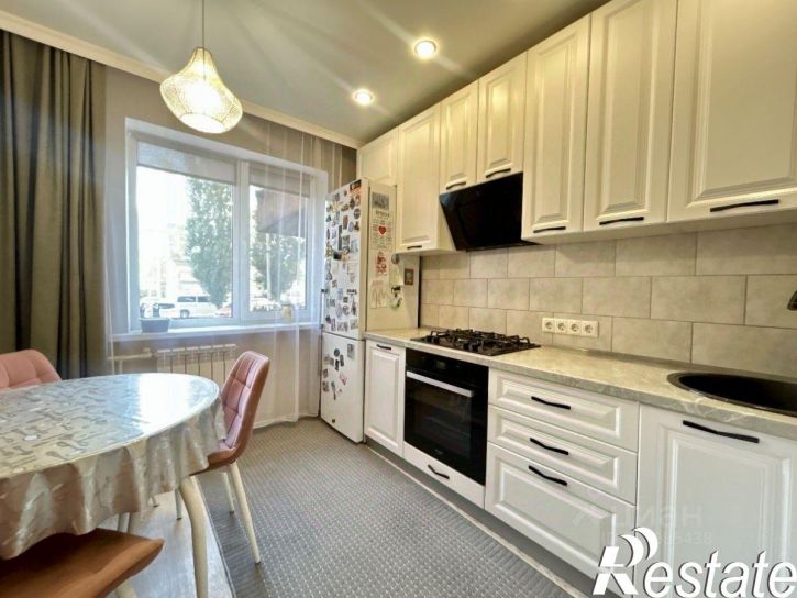 4-комн квартира улица Серёгина, 30,  д. 30