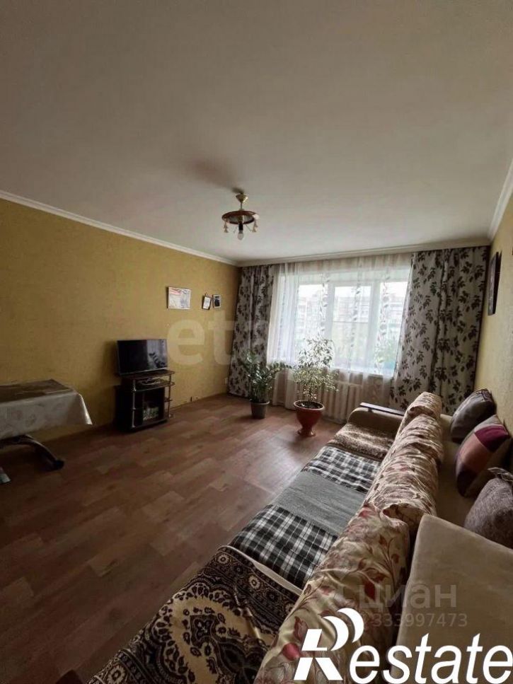 3-комн квартира улица Крюкова, 16Б,  д. 16Б