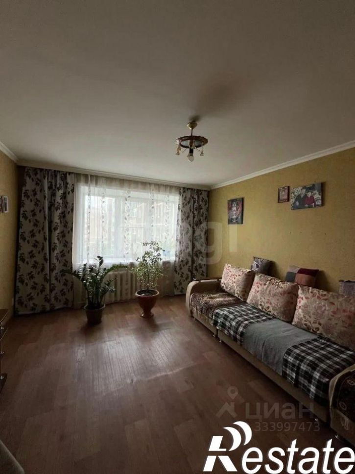 3-комн квартира улица Крюкова, 16Б,  д. 16Б