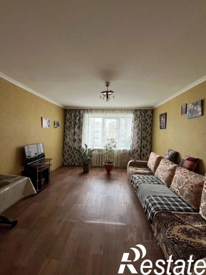 3-комн квартира улица Крюкова, 16Б,  д. 16Б