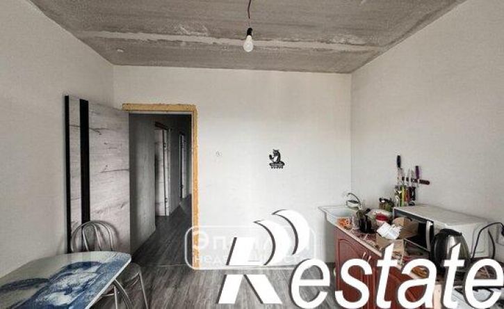 2-комн квартира проспект Хрущёва, 42,  д. 42