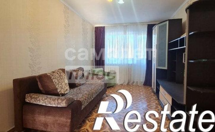 2-комн квартира улица Комарова, 13А,  д. 13А
