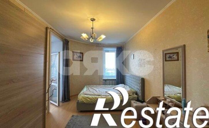 3-комн квартира улица Белинского, 4,  д. 4