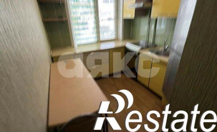 2-комн квартира улица Серёгина, 47А,  д. 47А