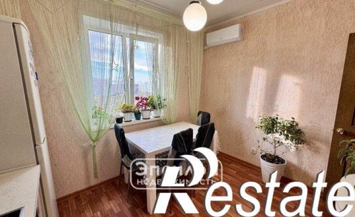 3-комн квартира проспект Вячеслава Клыкова, 90,  д. 90