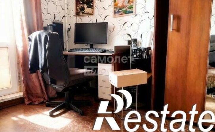3-комн квартира улица Крюкова, 14Б,  д. 14Б