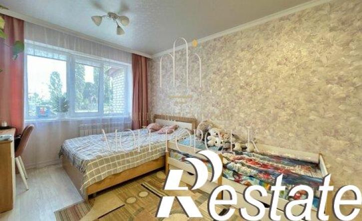 3-комн квартира улица Серёгина, 30,  д. 30